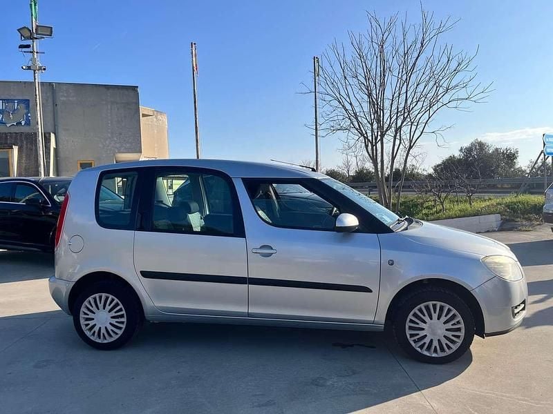 Occasion Skoda Roomster Style 80 ch (58 kW) 2009 Gris Monospace