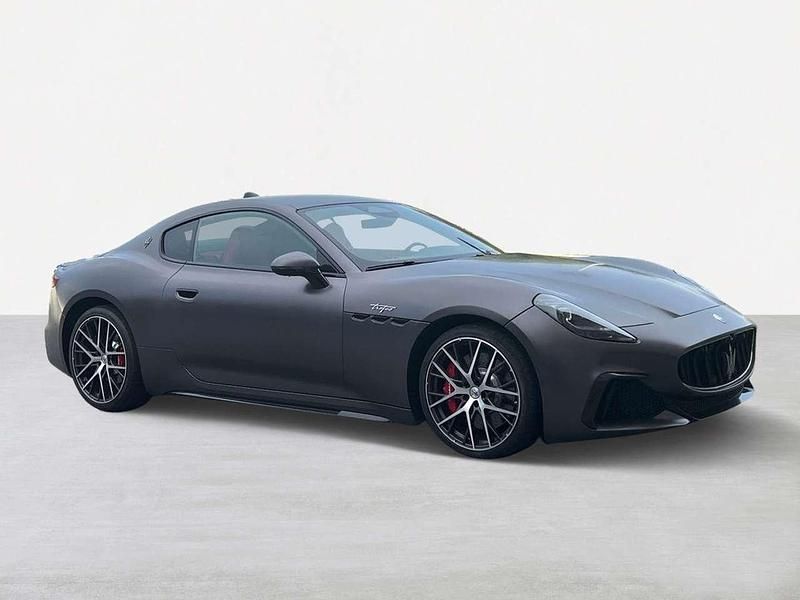 Nuova Maserati Granturismo 549 CV (403 kW) 2025 Grigio Coupé