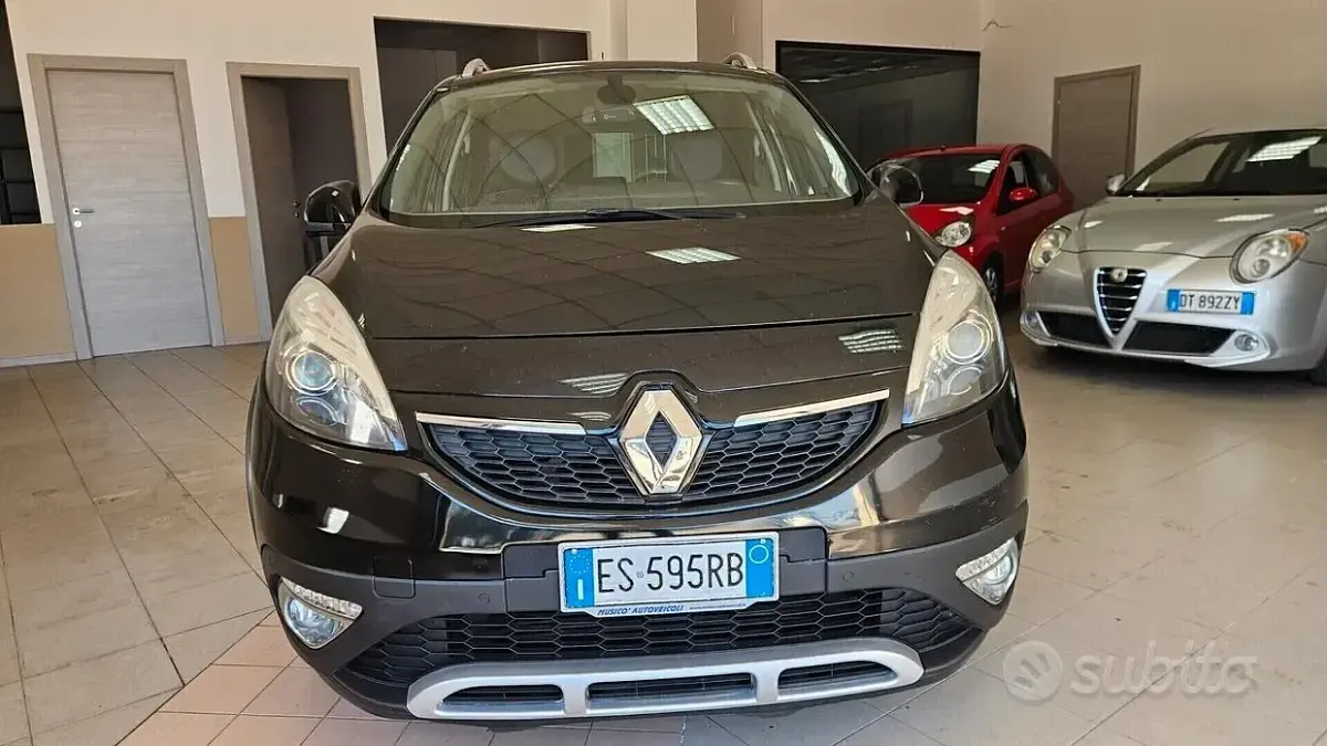 Usata Renault Scénic III XMOD 110 CV (80 kW) 2013 Nero Monovolume