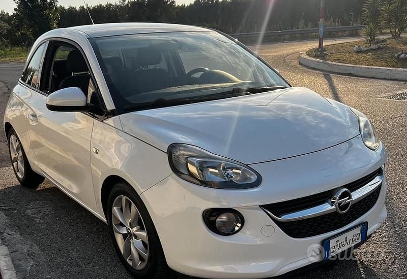 Usata Opel Adam Jam 70 CV (51 kW) 2013 Bianco Utilitaria