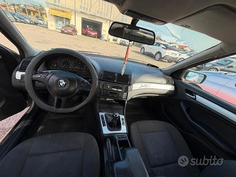 Usata BMW 320 149 CV (109 kW) 2003 Viola Berlina