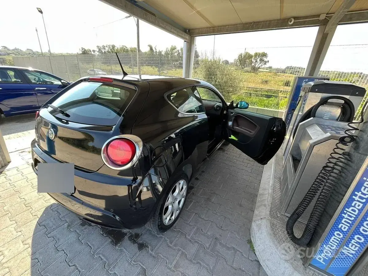 Usata Alfa Romeo MiTo 95 CV (69 kW) 2011 Nero Utilitaria
