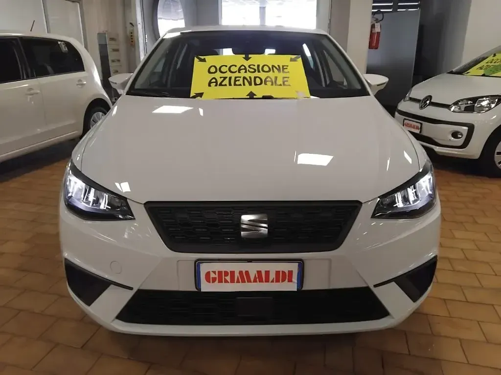Usata Seat Ibiza Business 90 CV (66 kW) 2023 Bianco nevada / metallizzato Utilitaria