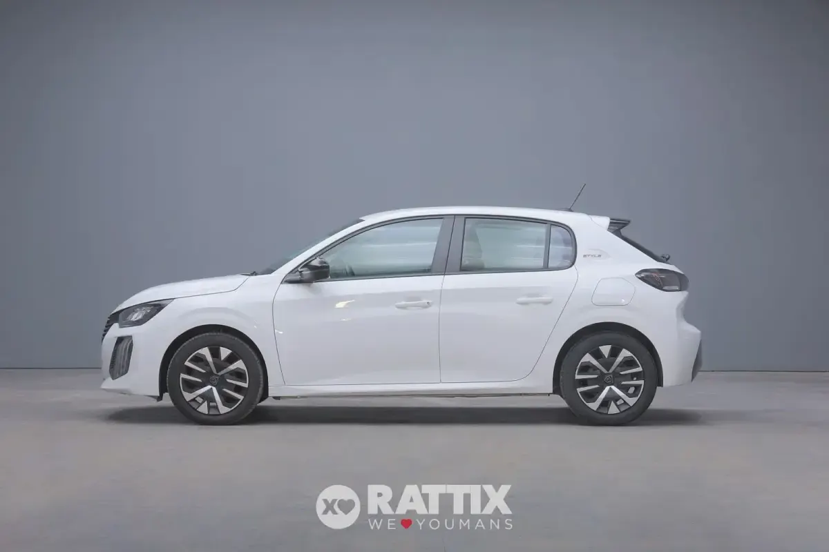 Usata Peugeot 208 Style 101 CV (74 kW) 2025 Utilitaria