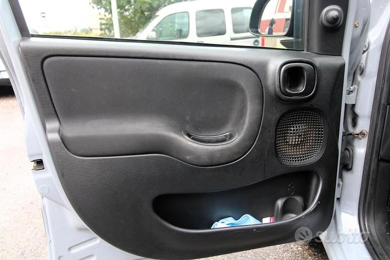 Usata Fiat Panda Lounge 69 CV (50 kW) 2017 Grigio Berlina