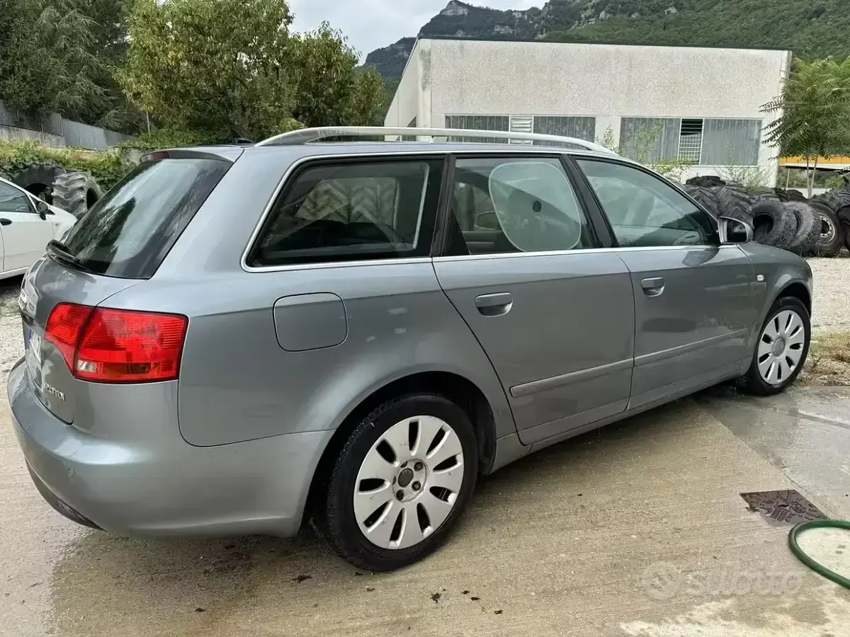 Usata Audi A4 140 CV (102 kW) 2008 Grigio Station wagon