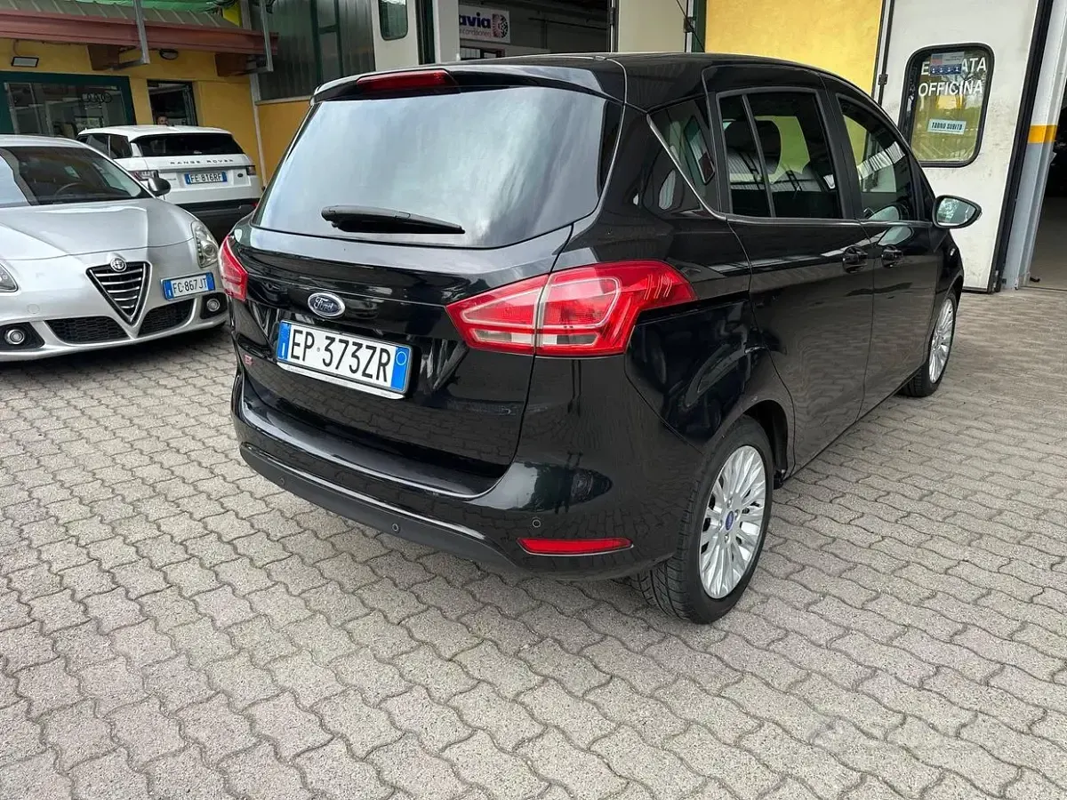 Usata Ford B-MAX Titanium 90 CV (66 kW) 2013 Bluazzurro Monovolume