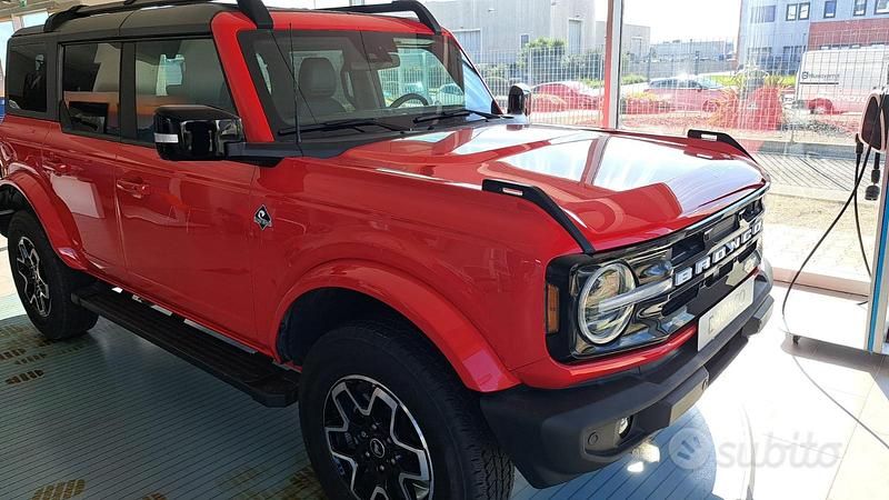 Usata Ford Bronco 335 CV (246 kW) 2024 Rosso SUV