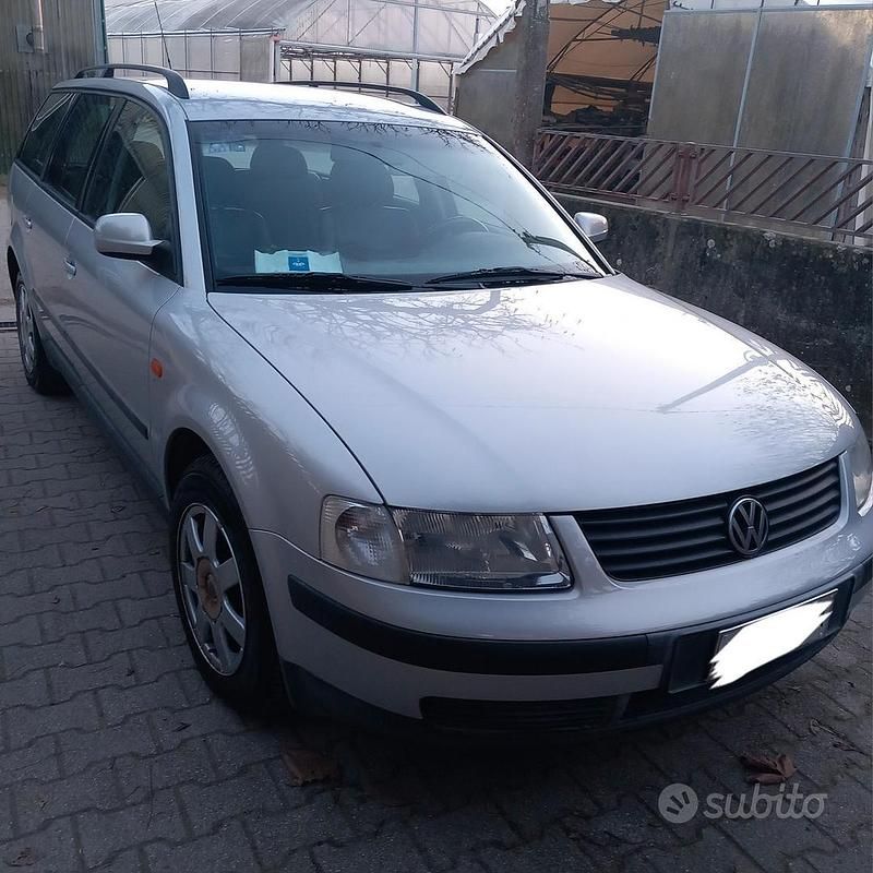 Usata VW Passat Highline 125 CV (91 kW) 1998 Grigio Station wagon