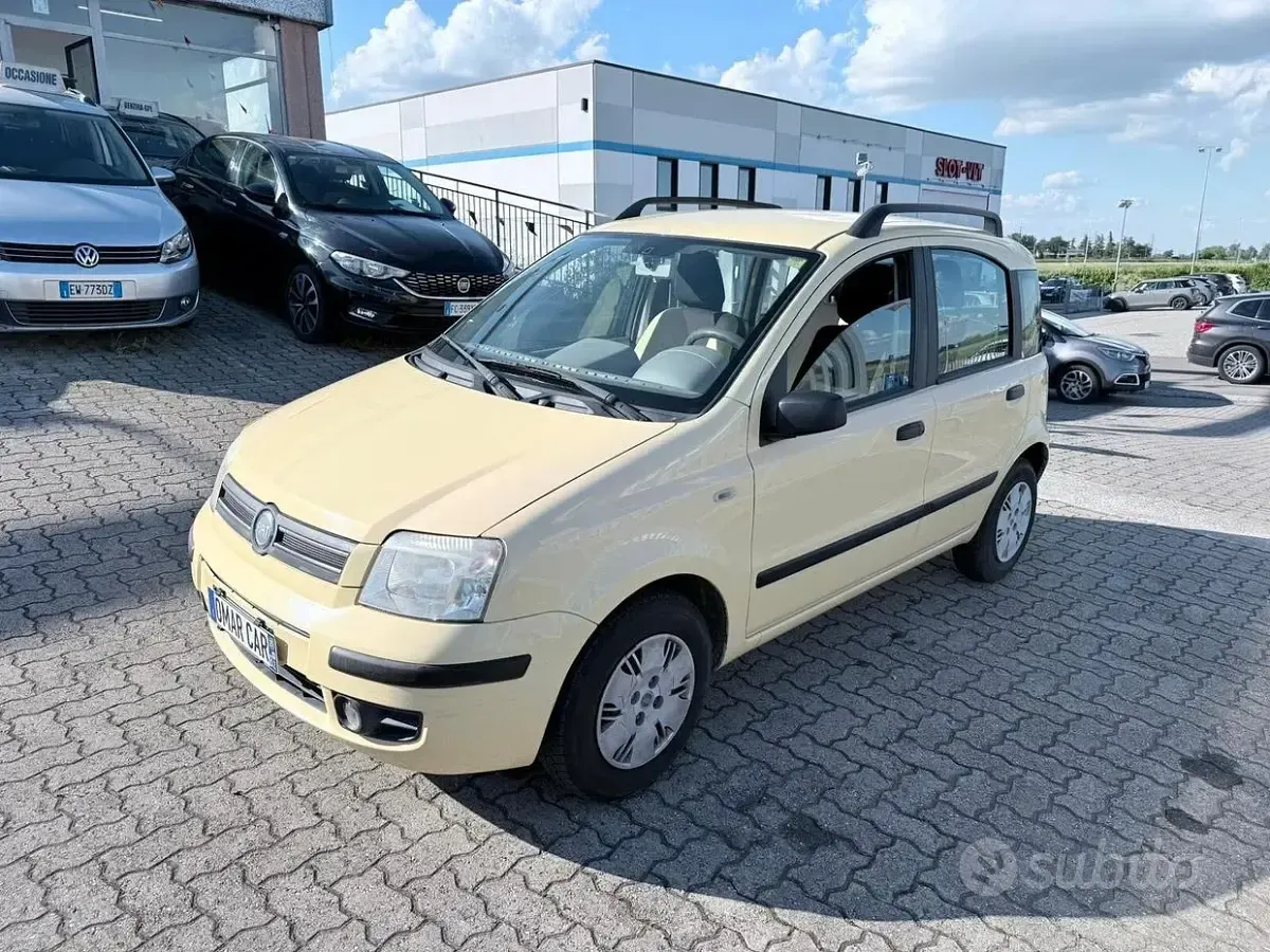 Usata Fiat Panda 60 CV (44 kW) 2004 Giallo Utilitaria