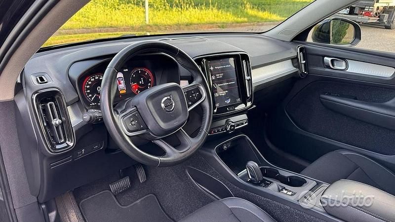 Usata Volvo XC40 150 CV (110 kW) 2019 Nero SUV