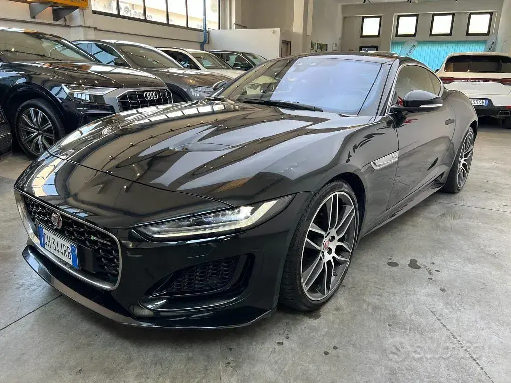Usata Jaguar F-Type R-Dynamic 300 CV (220 kW) 2022 Nero Coupé