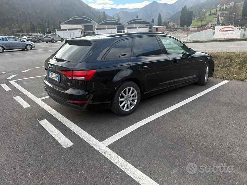 Usata Audi A4 S-Line 150 CV (110 kW) 2018 Nero Station wagon