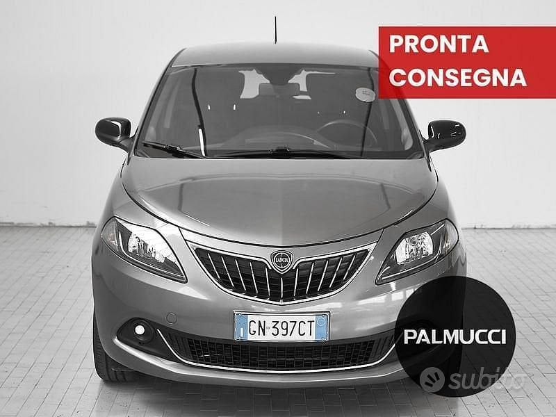Usata Lancia Ypsilon Gold 70 CV (51 kW) 2023 Utilitaria