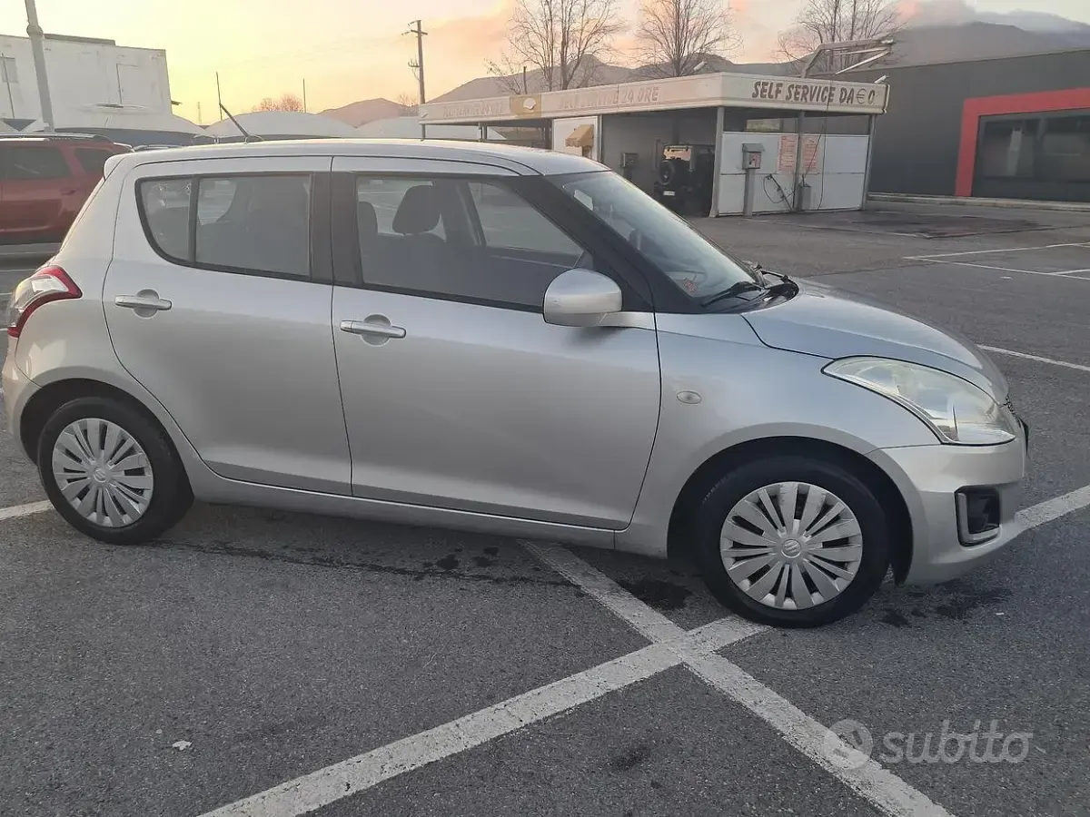 Usata Suzuki Swift 94 CV (69 kW) 2014 Grigio Utilitaria