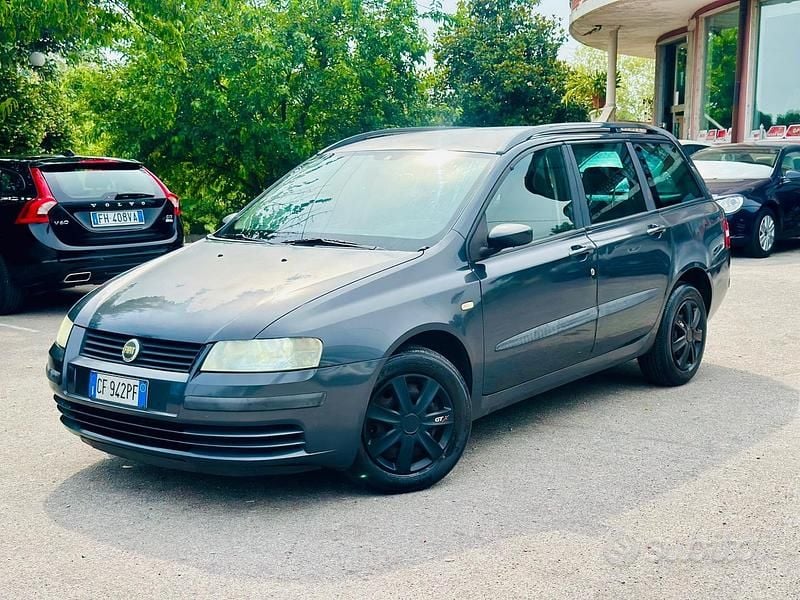 Usata Fiat Stilo Dynamic 133 CV (97 kW) 2003 Grigio Station wagon