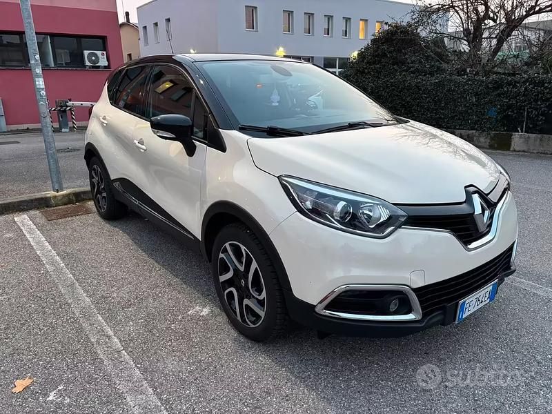 Usata Renault Captur 110 CV (80 kW) 2016 Bianco SUV