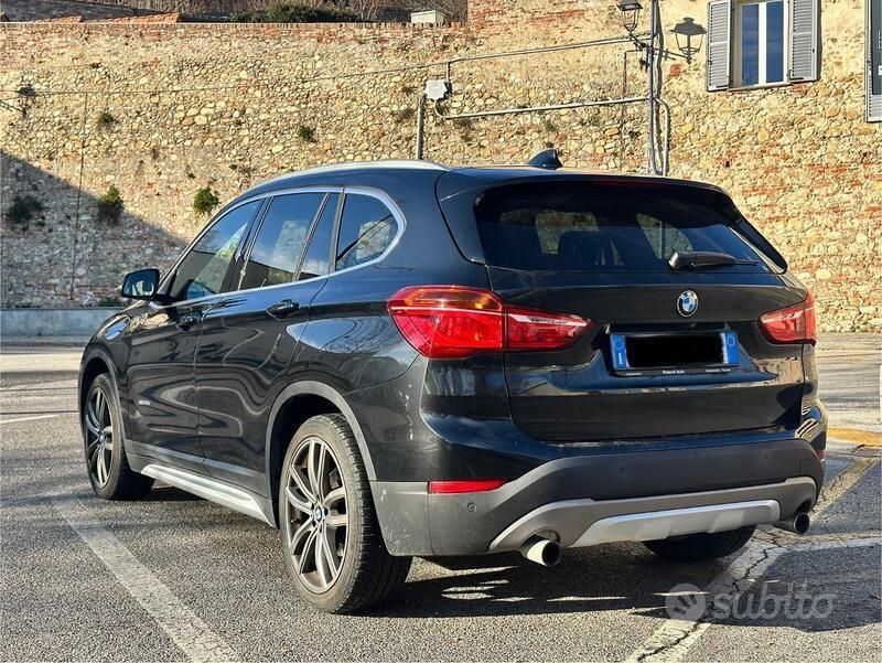 Usata BMW X1 Efficient Dynamics 190 CV (139 kW) 2017 Nero SUV