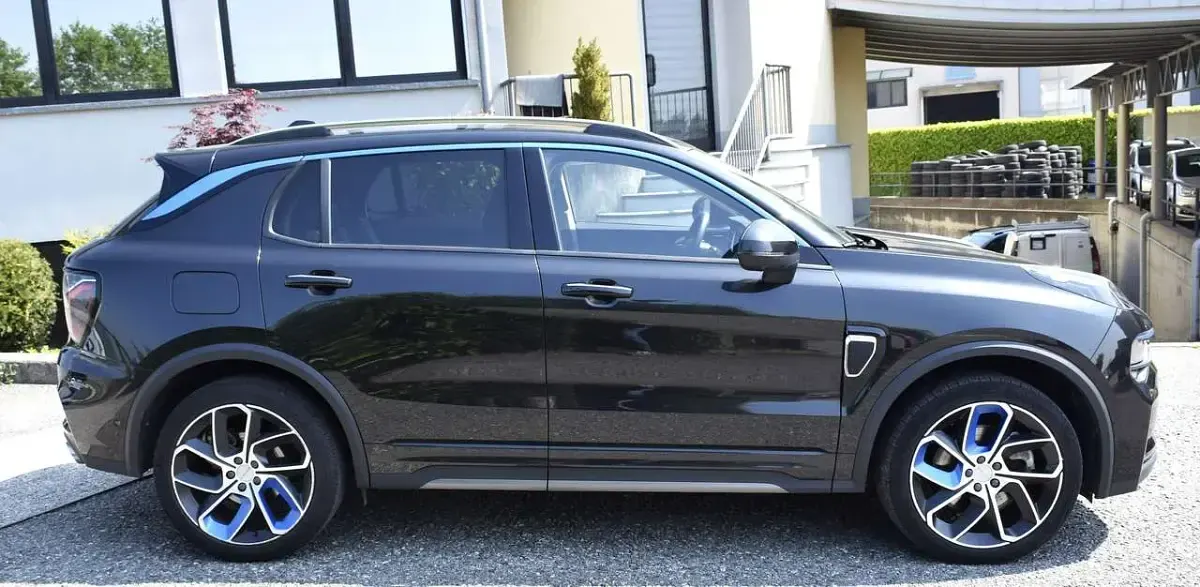 Usata Lynk & Co 01 179 CV (131 kW) 2022 Nero SUV