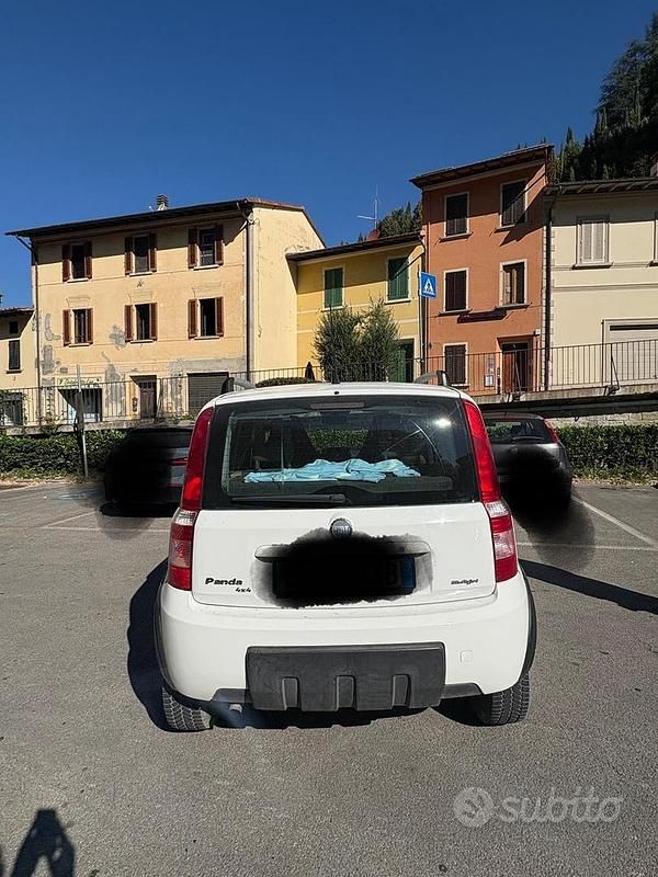 Usata Fiat Panda 4x4 69 CV (50 kW) 2007 Bianco Utilitaria