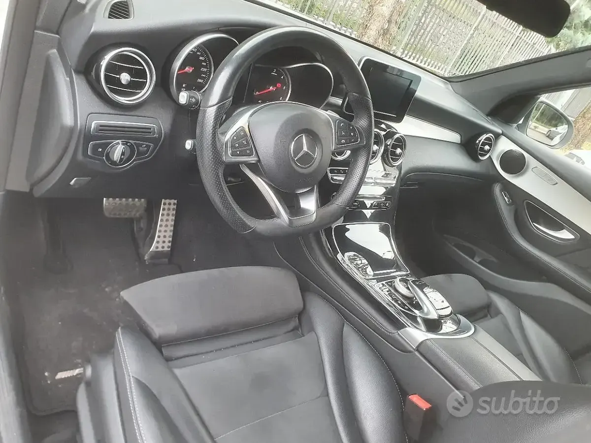 Usata Mercedes GLC220 194 CV (142 kW) 2019 Bianco SUV