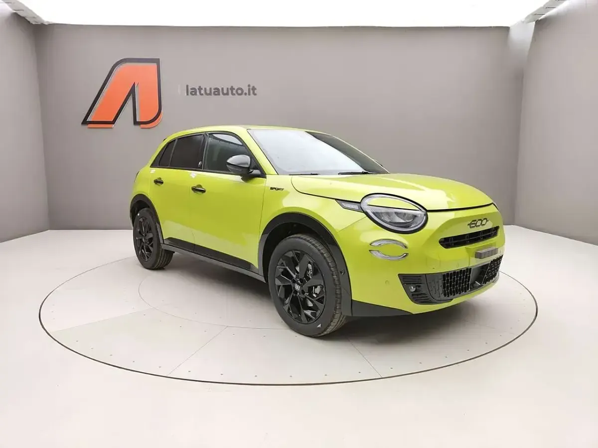 Nuova Fiat 600 Sport 145 CV (106 kW) 2026 Grigio SUV