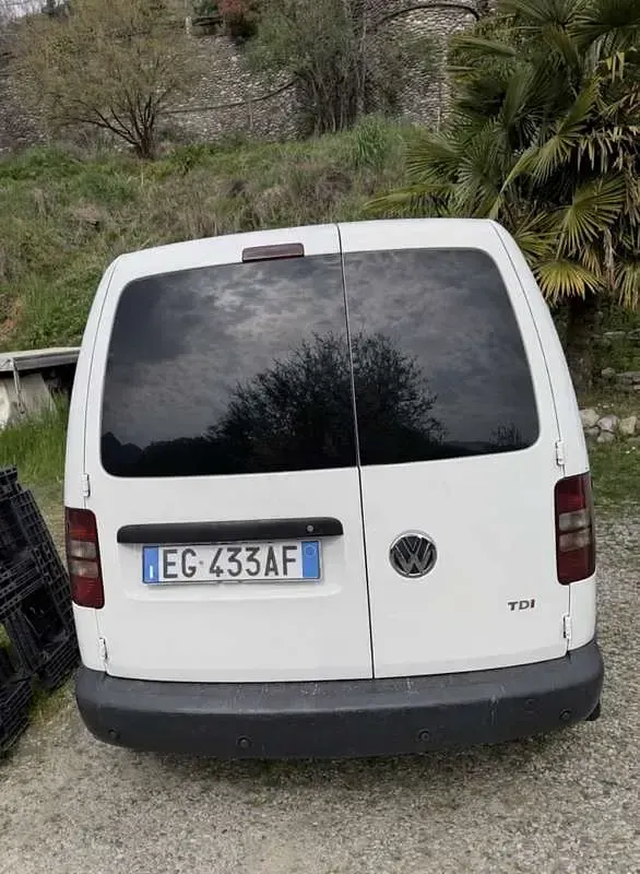 Usata VW Caddy 102 CV (75 kW) 2011 Monovolume