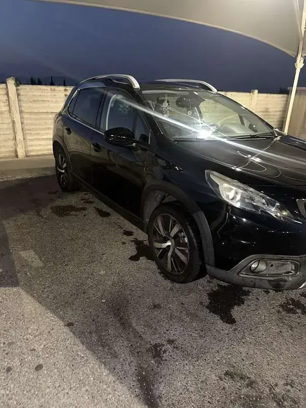 Usata Peugeot 2008 GT-line 110 CV (80 kW) 2016 SUV