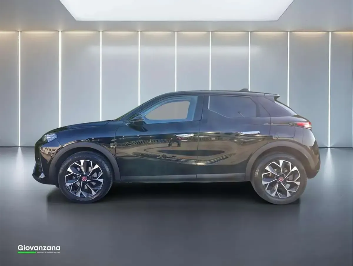 Käytetty DS Automobiles DS3 Performance 131 HP (96 kW) 2023 Musta Katumaasturi