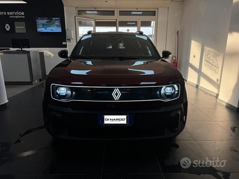 Usata Renault R4 Komfort 150 CV (110 kW) 2025 Rosso Berlina