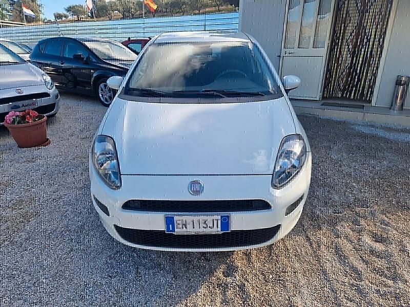 Usata Fiat Punto Evo 75 CV (55 kW) 2012 Bianco Utilitaria