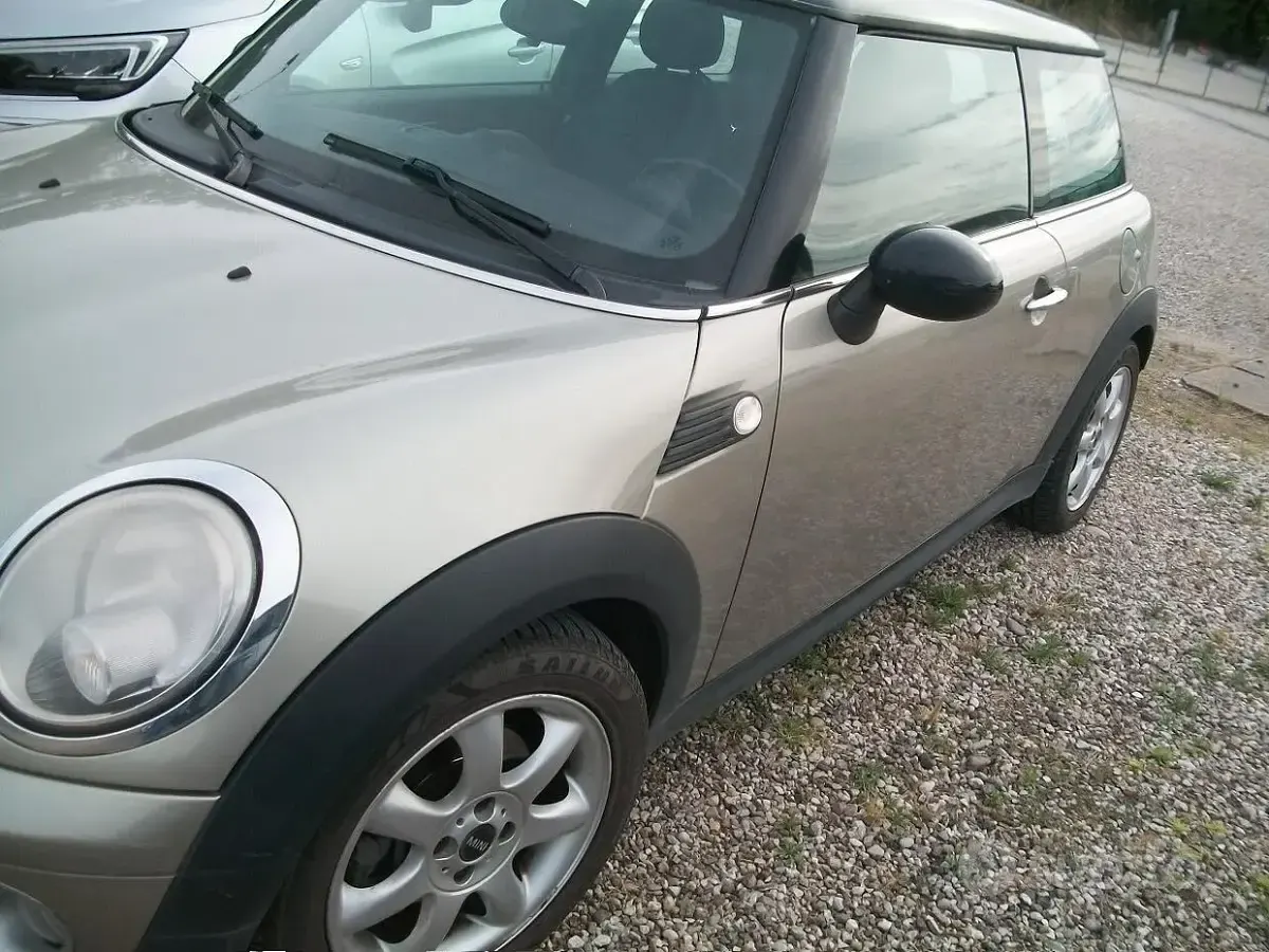 Usata Mini Cooper Chili 120 CV (88 kW) 2007 Marrone Utilitaria