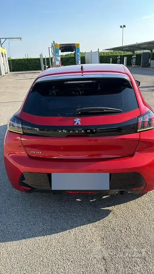 Usata Peugeot 208 Allure 101 CV (74 kW) 2020 Rosso Utilitaria