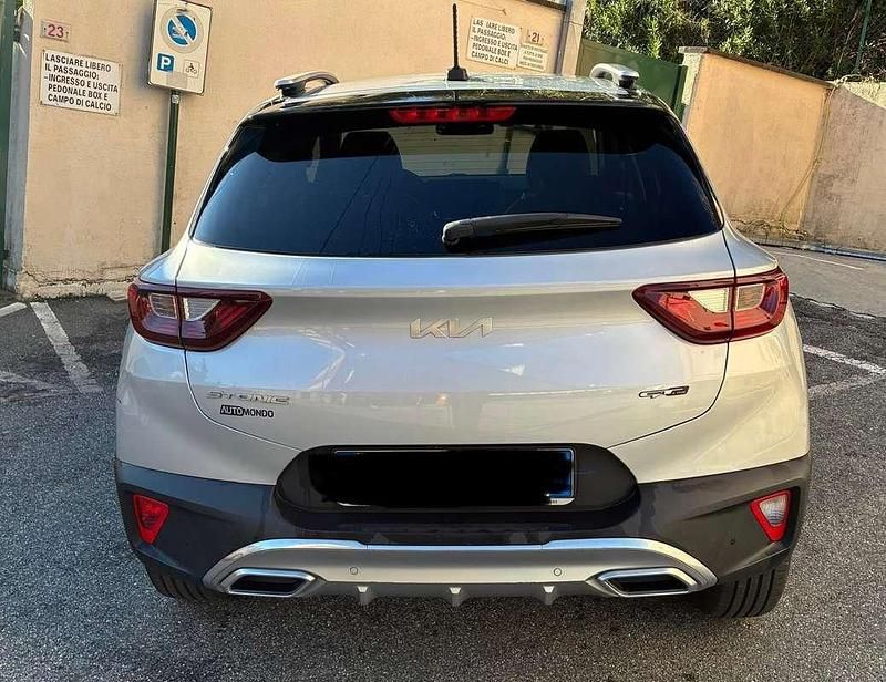 Usata Kia Stonic GT-Line 101 CV (74 kW) 2022 Grigio SUV