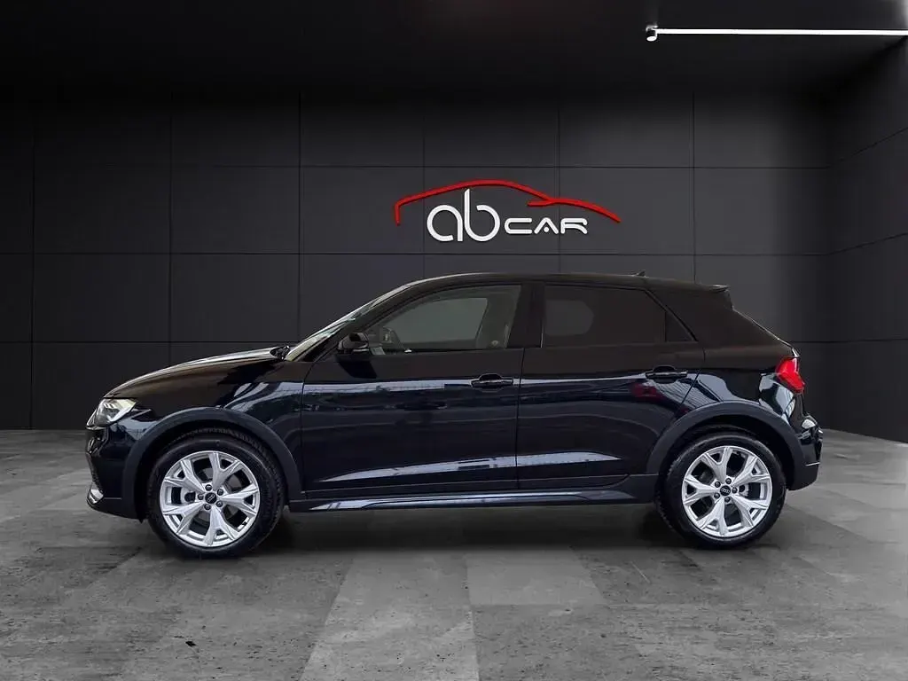 Usata Audi A1 110 CV (80 kW) 2022 Nero SUV