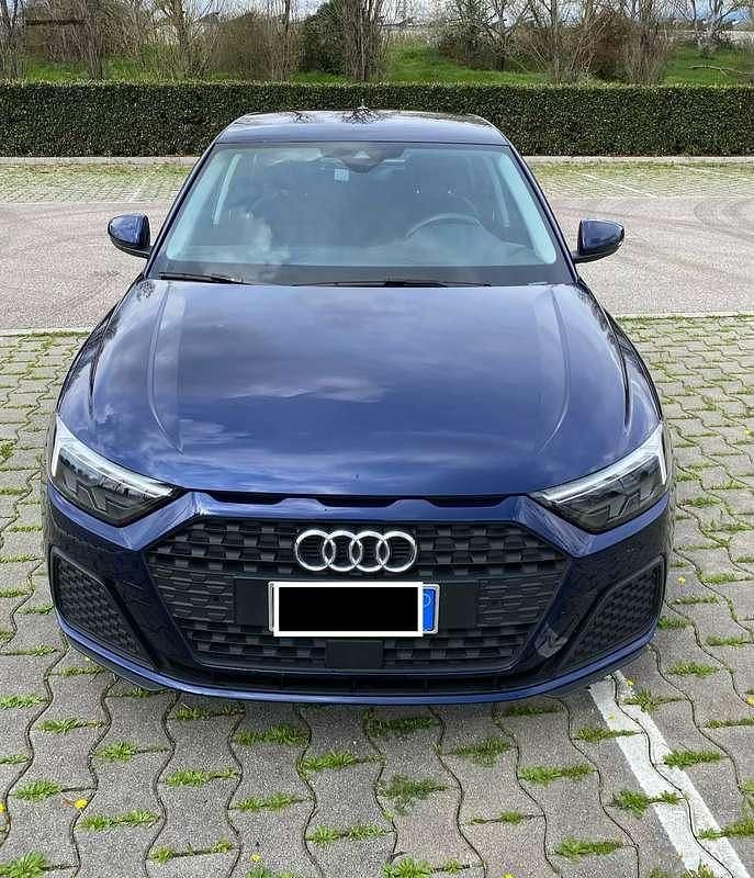 Usata Audi A1 Sportback Business 95 CV (69 kW) 2023 Blu/azzurro Utilitaria