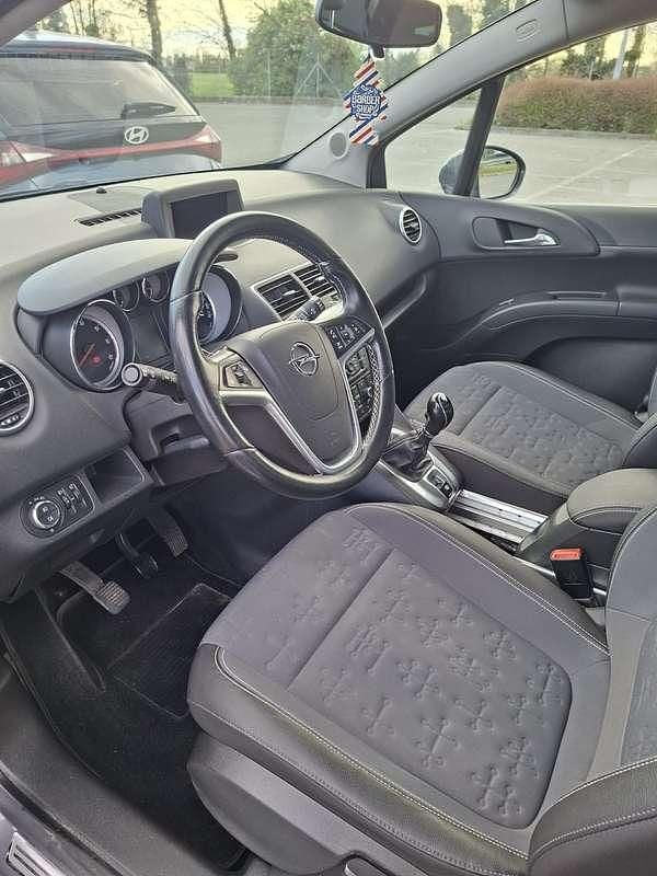 Usata Opel Meriva Cosmo 95 CV (69 kW) 2017 Grigio Monovolume