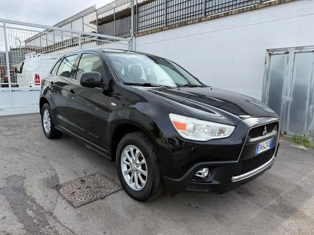 Usata Mitsubishi ASX Invite 150 CV (110 kW) 2012 Nero SUV
