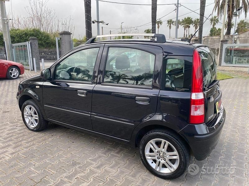 Usata Fiat Panda Emotion 70 CV (51 kW) 2010 Nero Utilitaria