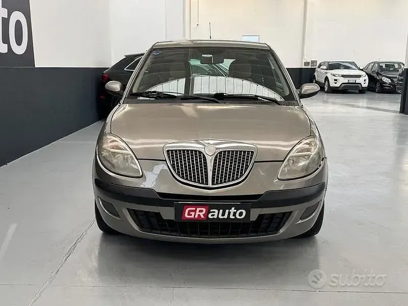Usata Lancia Ypsilon 80 CV (58 kW) 2005 Other Utilitaria