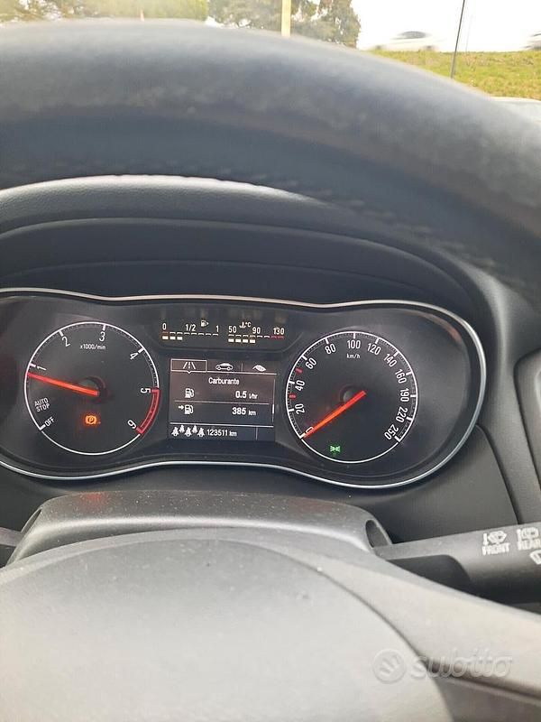 Usata Opel Zafira 134 CV (98 kW) 2017 Bianco Monovolume