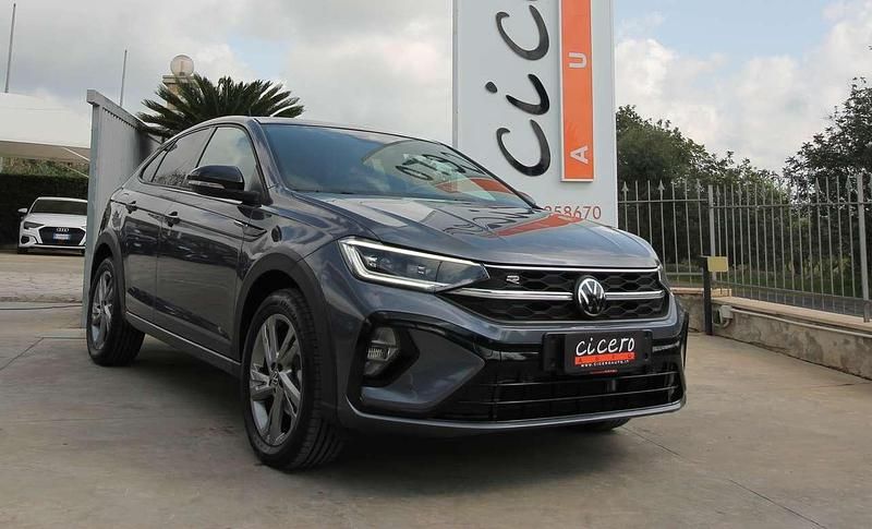 Usata VW Taigo R-line 110 CV (80 kW) 2022 Smoke grey SUV