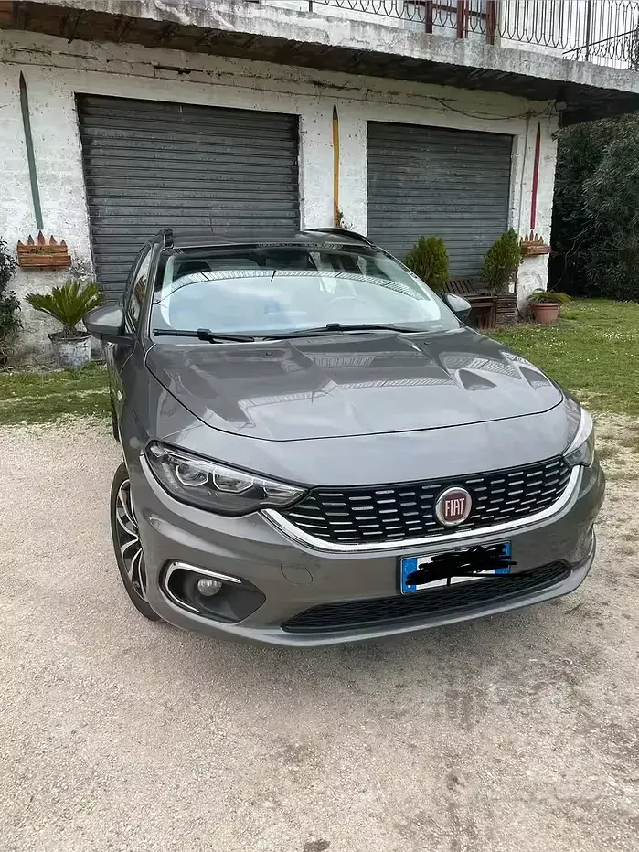 Usata Fiat Tipo 120 CV (88 kW) 2018 Station wagon