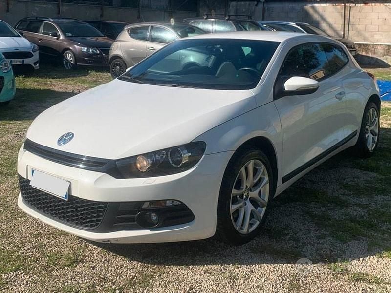 Begagnad VW Scirocco 160 HK (117 kW) 2011 Vit Sportkupé