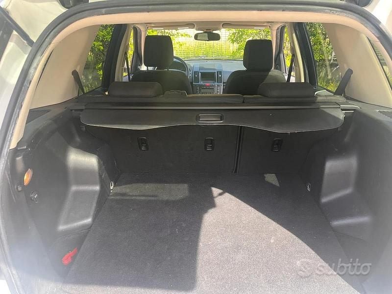 Usata Land Rover Freelander 2 S 150 CV (110 kW) 2012 Bianco SUV