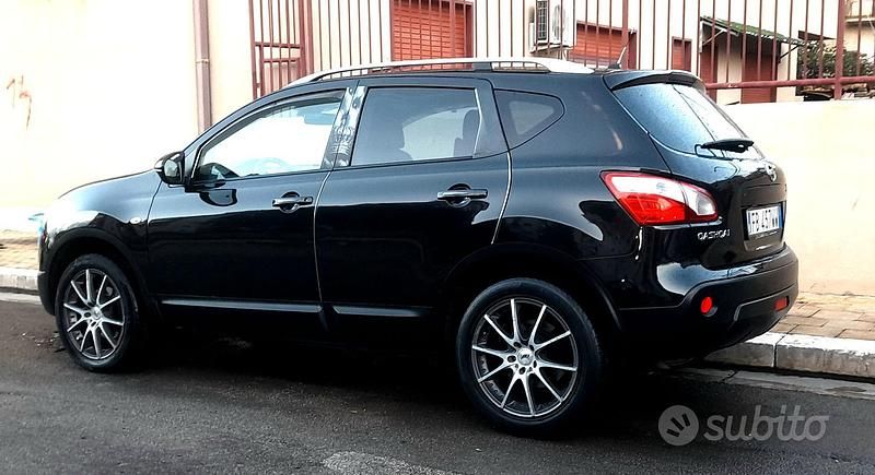 Usata Nissan Qashqai 110 CV (80 kW) 2012 Nero SUV