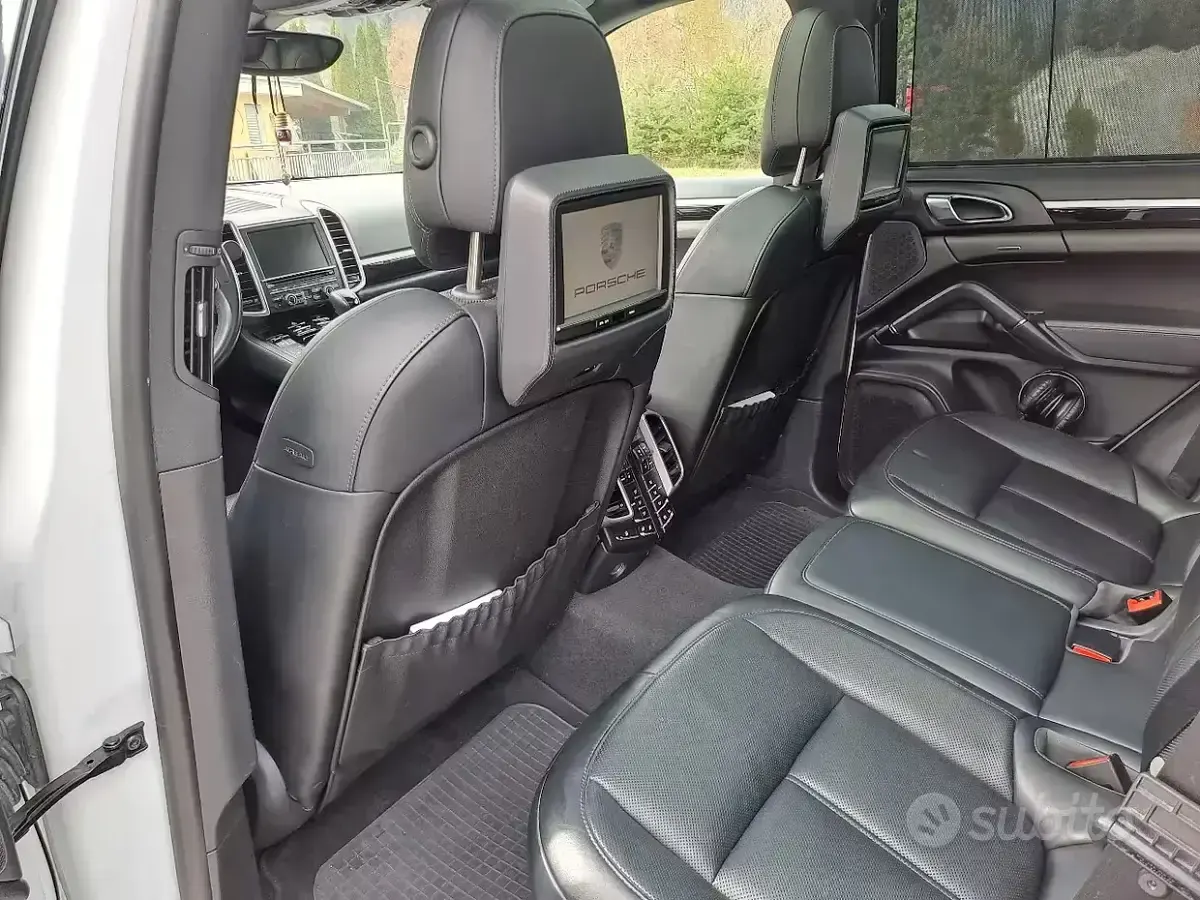 Usata Porsche Cayenne 250 CV (183 kW) 2015 Nero SUV