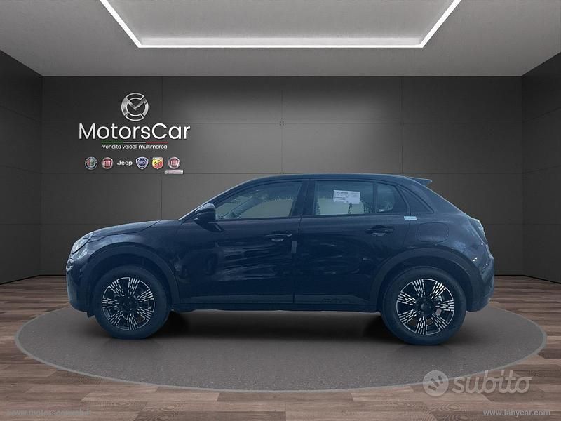 Nuova Fiat 600 Pop 110 CV (80 kW) 2025 Rosso Berlina