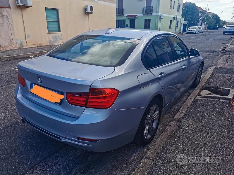 Usata BMW 316 Sport Line 116 CV (85 kW) 2014 Grigio Berlina
