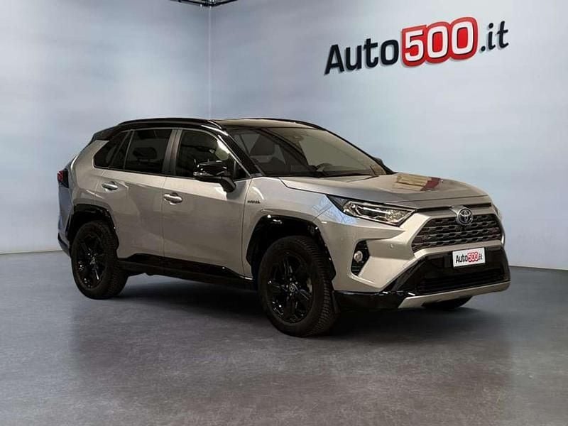 Usata Toyota RAV4 Hybrid Style 178 CV (130 kW) 2021 Argento SUV